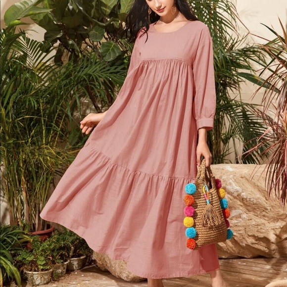 Dresses & Skirts - Pink Flowy Dress 🤗🎊